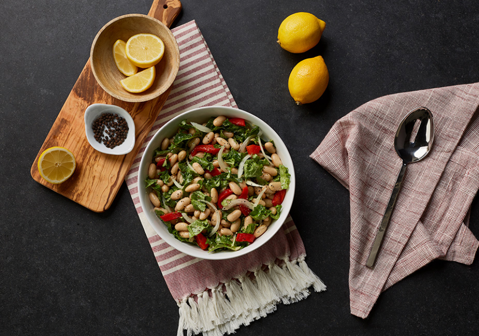 Comida Ensalada de frijoles blancos con limón