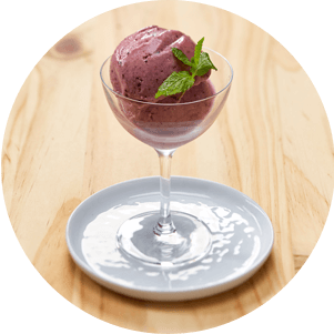 Plated Berry Whip