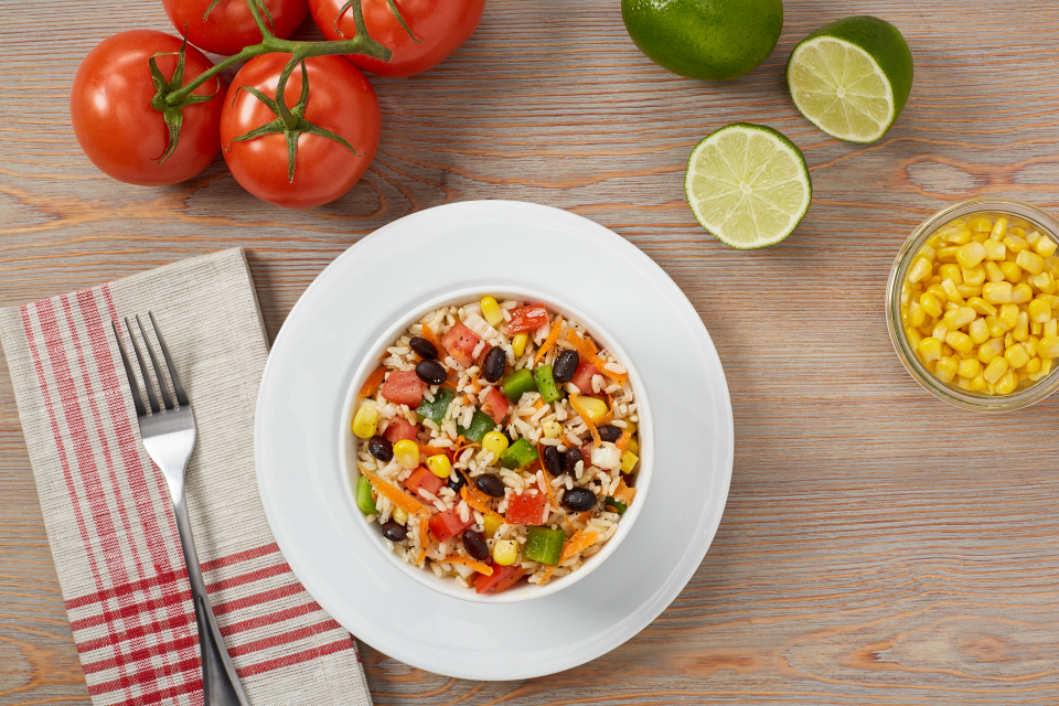 Ensalada de arroz con frijoles