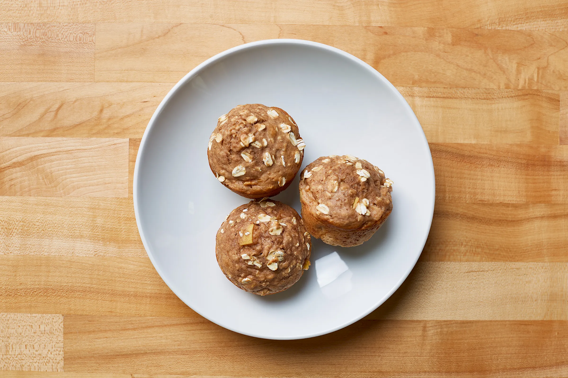 Apple Oatmeal Muffins